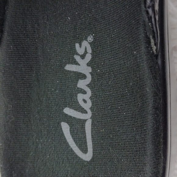 Clarks Black Leather Faux Button Strap Closed Toe Mid Heel Slip On Clog Shoe - Picture 10 of 16